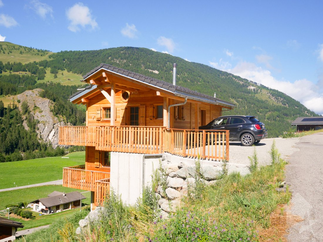 Superb New Chalet In Liddes! Top Sunshine And Great Views!