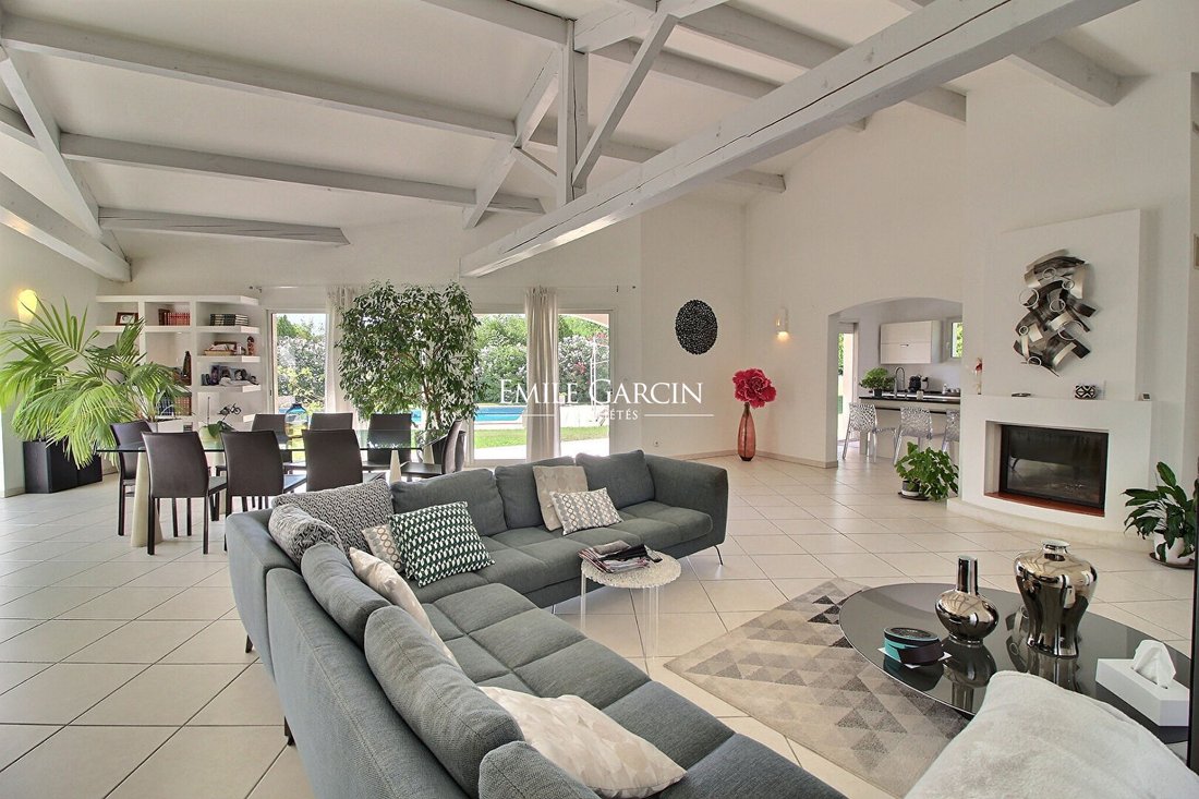 Villa in Granettes-Jauberte-Sainte Anne, Aix-en-Provence, France 5 - 14571959
