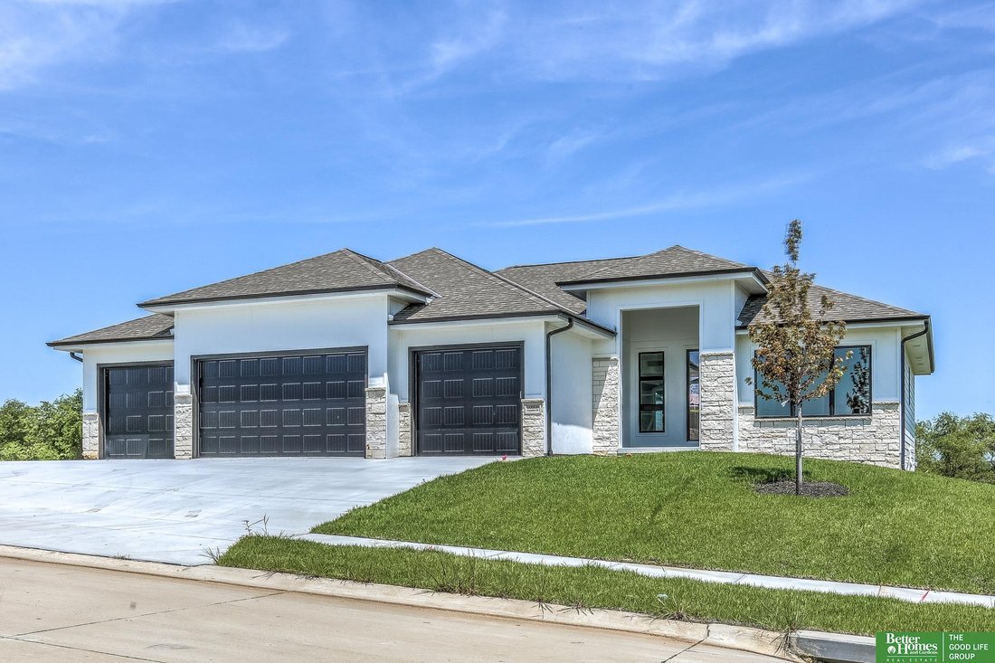 House in Papillion, Nebraska, United States 2 - 15955752