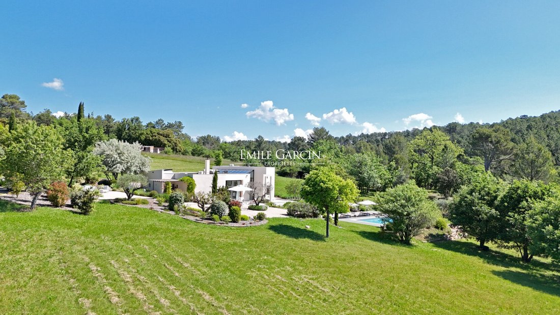 Villa in Roussillon, Provence-Alpes-Côte d'Azur, France 3 - 14835185