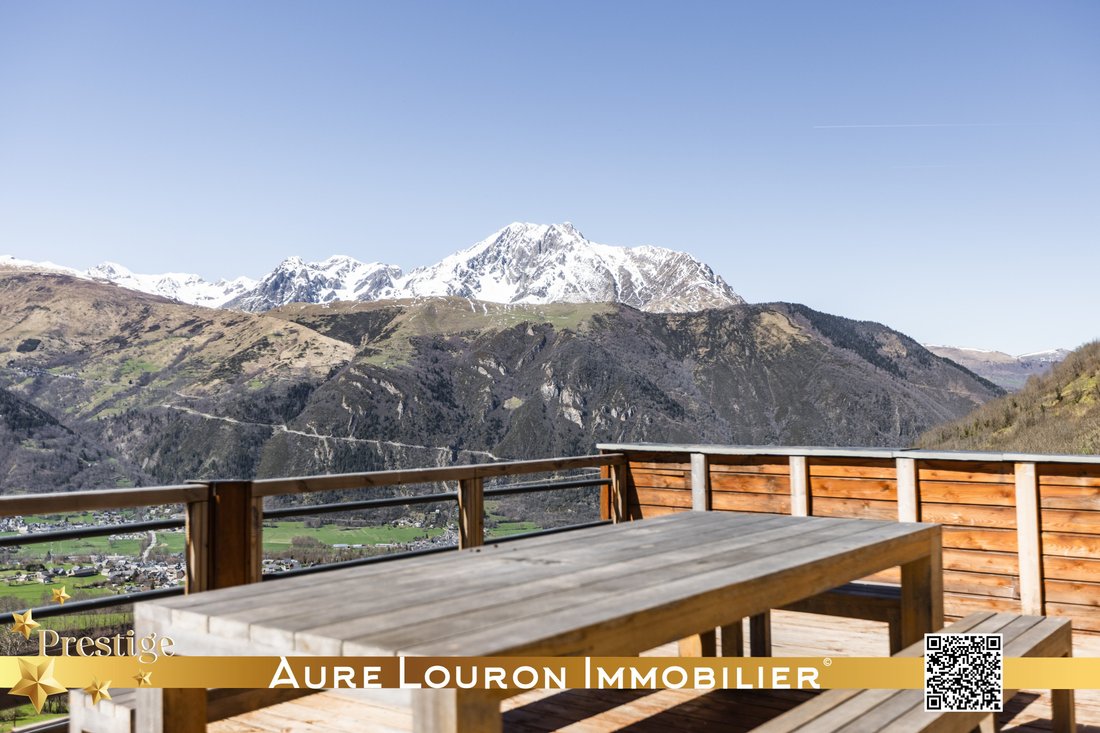 Le Panoramique: A Pyrenean Crown of Stone, Sky & Serenity