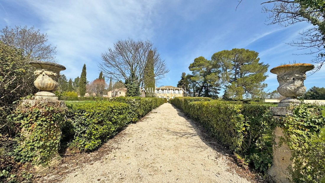 Villa in Granettes-Jauberte-Sainte Anne, Aix-en-Provence, France 1 - 15955726