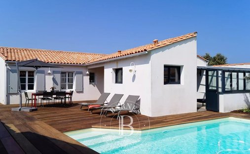House in La Flotte, Nouvelle-Aquitaine, France 1