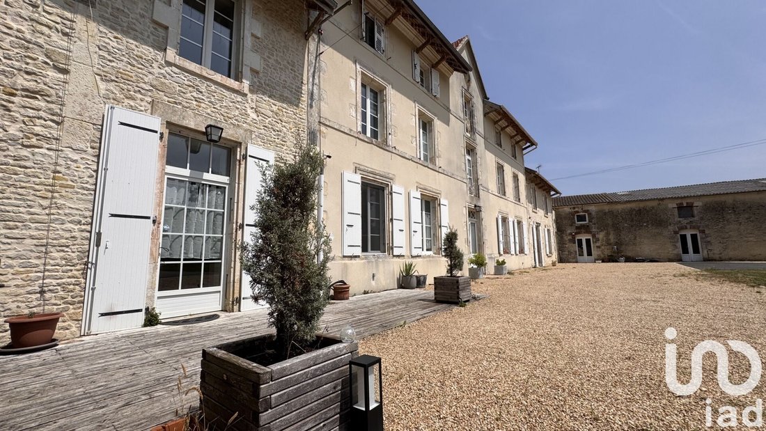 House in Anais, Nouvelle-Aquitaine, France 2 - 15790315