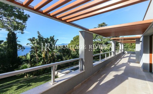 Villa in Saint-Jean-Cap-Ferrat, Provence-Alpes-Côte d'Azur, France 1