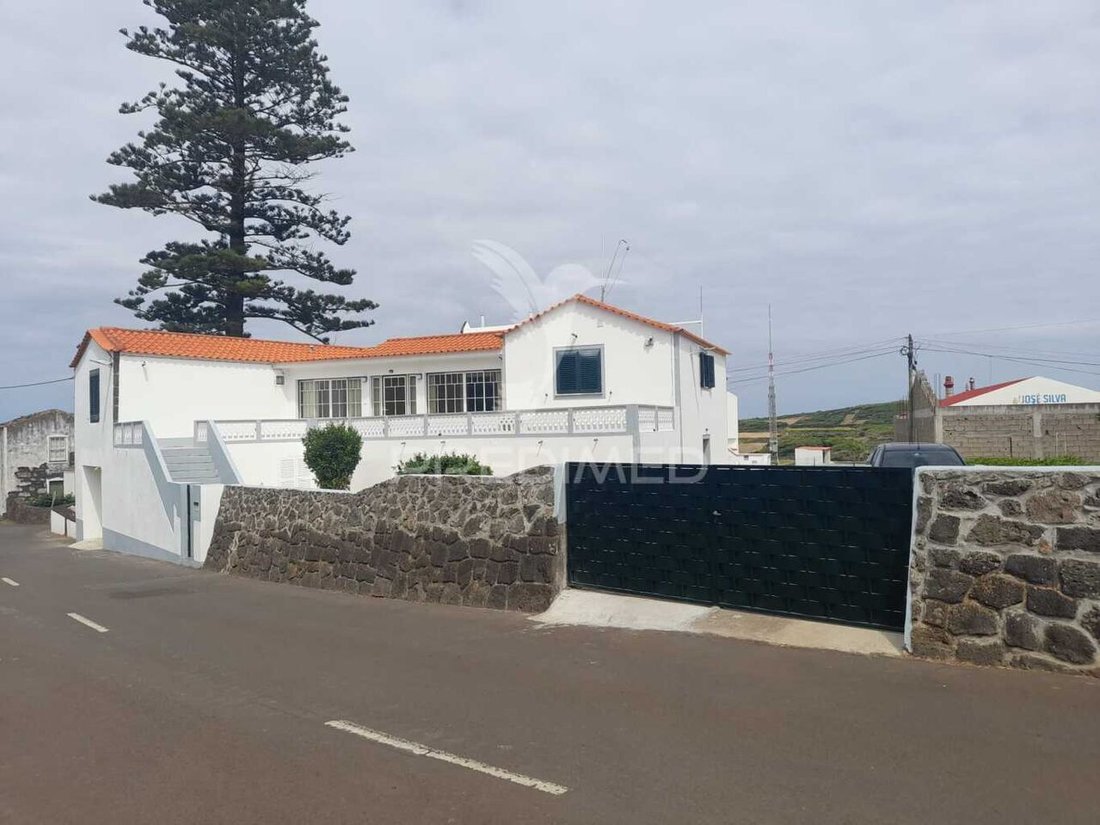 House in Santa Cruz da Graciosa, Azores, Portugal 1 - 15143622