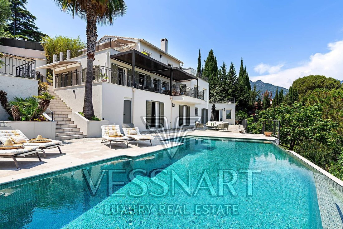Villa in Village-Cros de Caste-Coupiere-Mont Gros, Roquebrune-Cap-Martin, France 1 - 15954829
