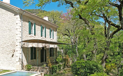 Villa en Bonnieux, Provenza-Alpes-Costa Azul, Francia 1
