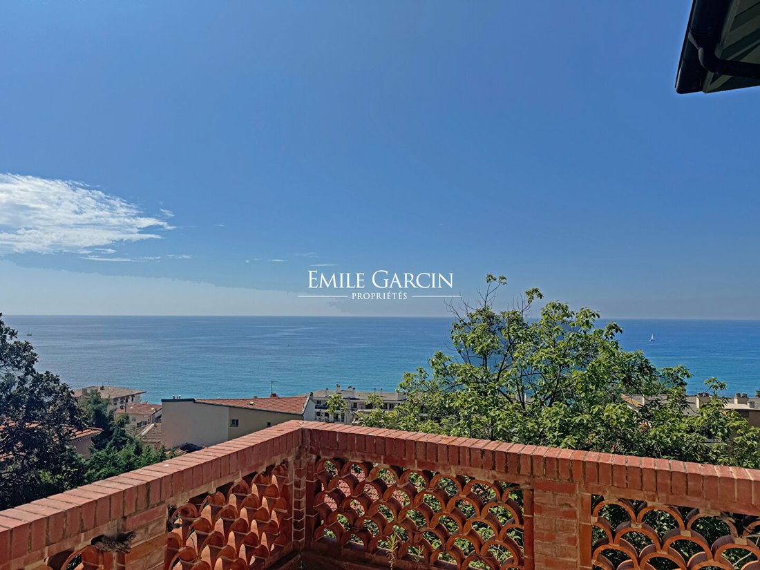 Villa in Menton, Provence-Alpes-Côte d'Azur, France 1 - 14602199