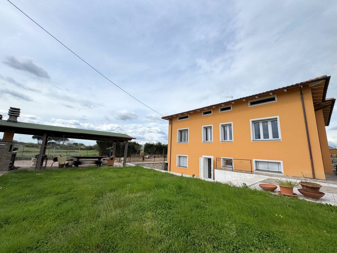Villa in Altopascio Centro, Altopascio, Tuscany 4 - 15956908