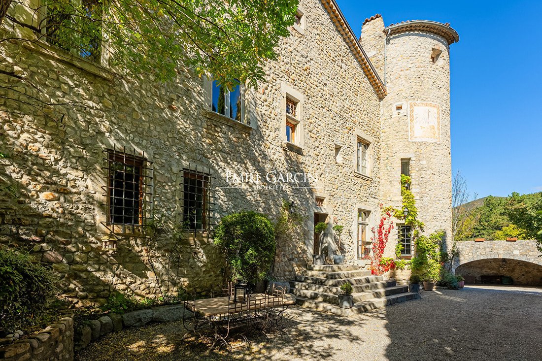 A 15th-Century Provençal Castle Where Time Stands Still