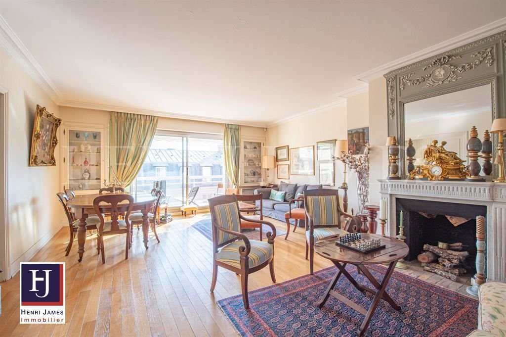 Apartment in Saint Gervais, Paris 4e Arrondissement, Paris 2 - 15954702