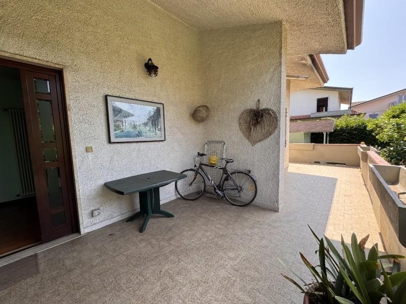 Villa in Ronchi, Massa, Italy 3 - 15956369