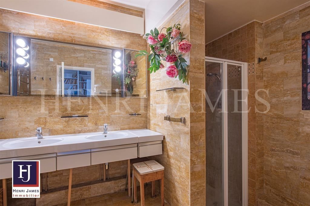 Apartment in Saint Gervais, Paris 4e Arrondissement, Paris 4 - 15954702