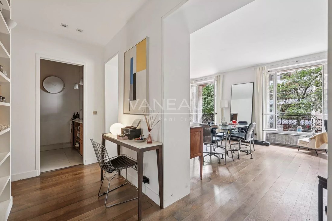 Apartment in Cambronne-Garibaldi, Paris 15e Arrondissement, Paris 1 - 15954782