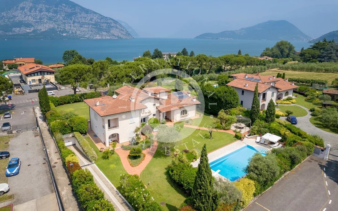 Villa in Iseo, Lombardy, Italy 1 - 15796832