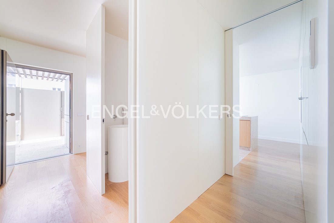 House in Alcantara, Lisbon, Portugal 5 - 15956799