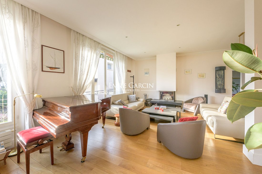 Villa in Charlemagne, Maisons-Laffitte, France 2 - 15955690