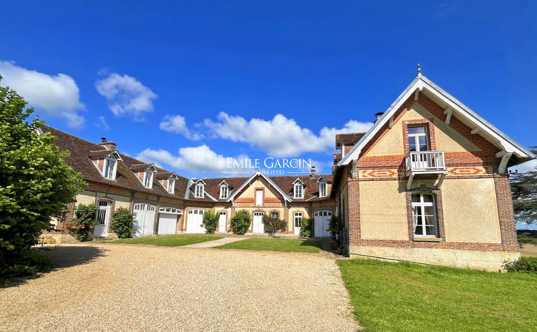 Villa in Centre Ville Sud, Nogent-le-Rotrou, France 2 - 15955701