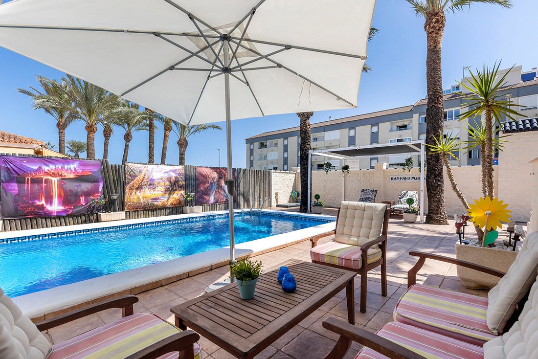 Villa in Torrevieja, Valencian Community, Spain 5 - 15906601