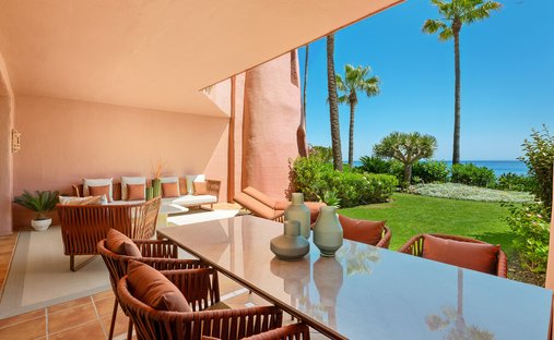 Apartment in Gualdalmansa, Estepona, Andalusia 1