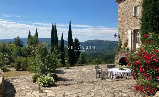Villa en Est, Le Vigan, Francia 1