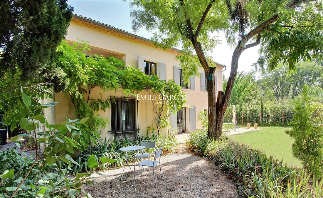 Villa in Saint-Rémy-de-Provence, Provence-Alpes-Côte d'Azur, France 3 - 15955425