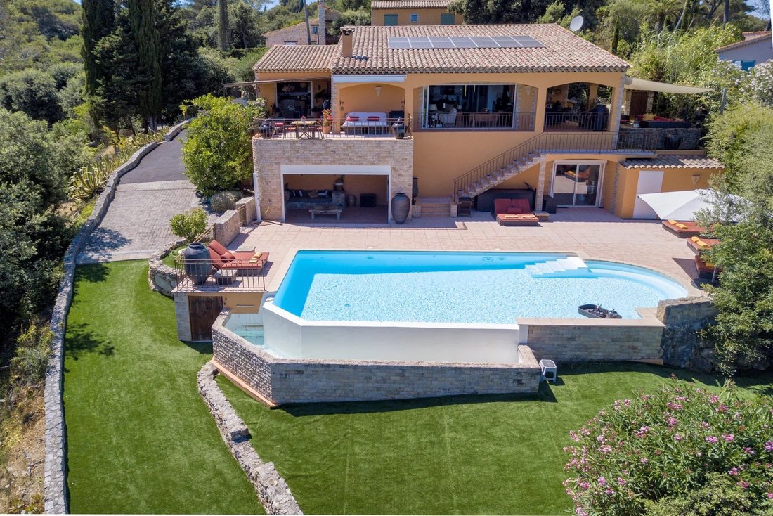 Villa in Bois Fleuri-Chevre d'Or-Saint Philippe, Biot, France 1 - 15956461