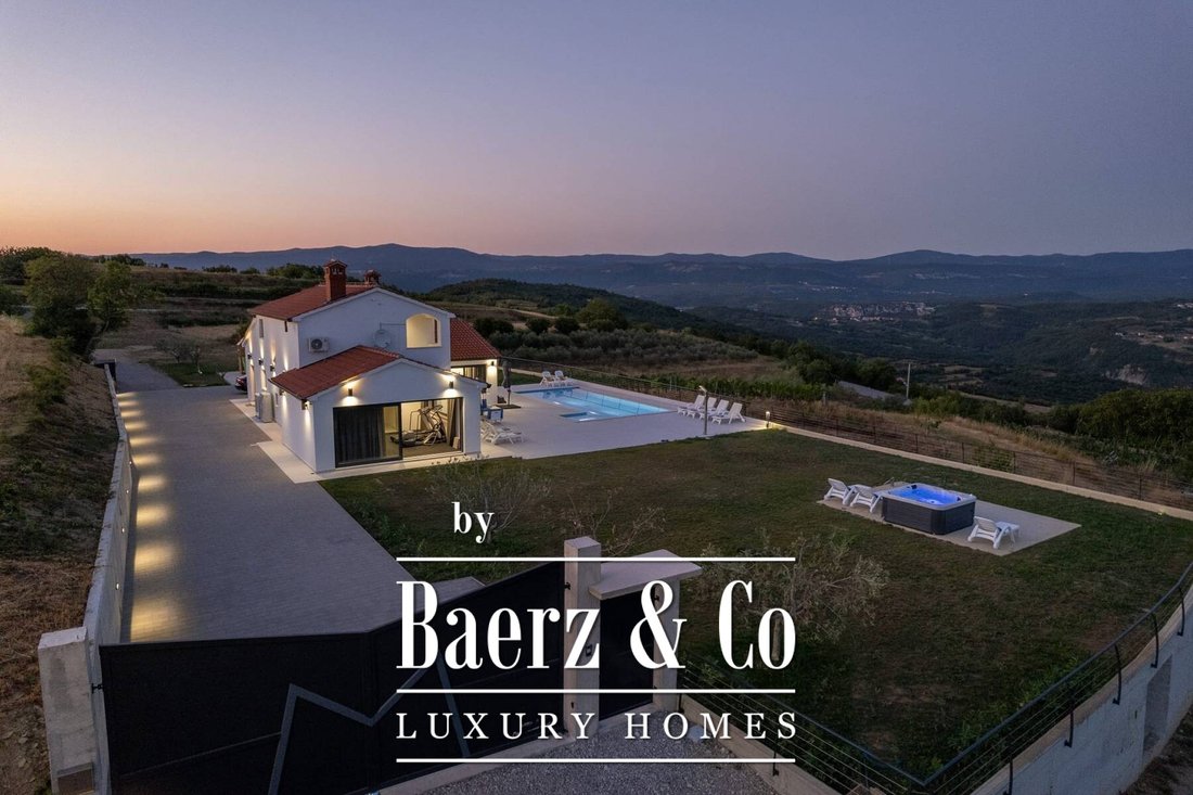 Villa in Vrh, Istria County, Croatia 1 - 13653557