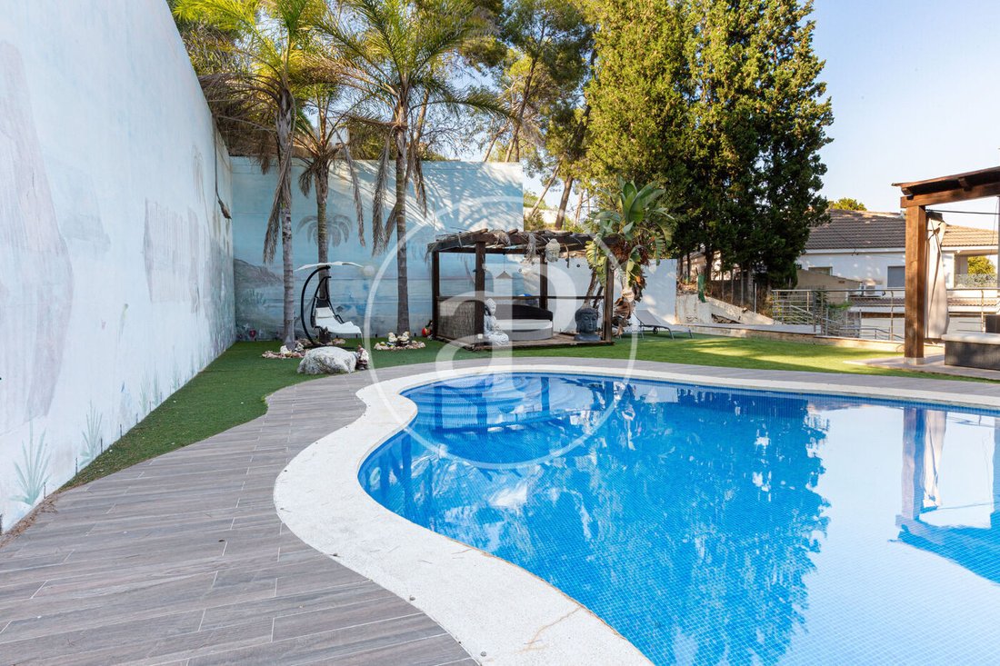 Villa in Chiva, Valencian Community, Spain 2 - 15957687