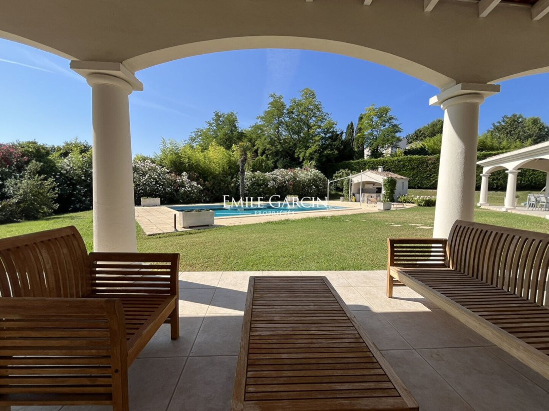 Villa in Granettes-Jauberte-Sainte Anne, Aix-en-Provence, France 2 - 14571959