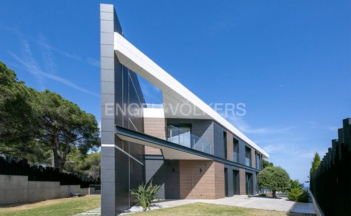 Villa in Caldes d'Estrac, Catalonia, Spain 1