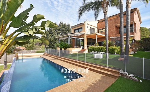 House in Sant Vicenc de Montalt, Catalonia, Spain 1
