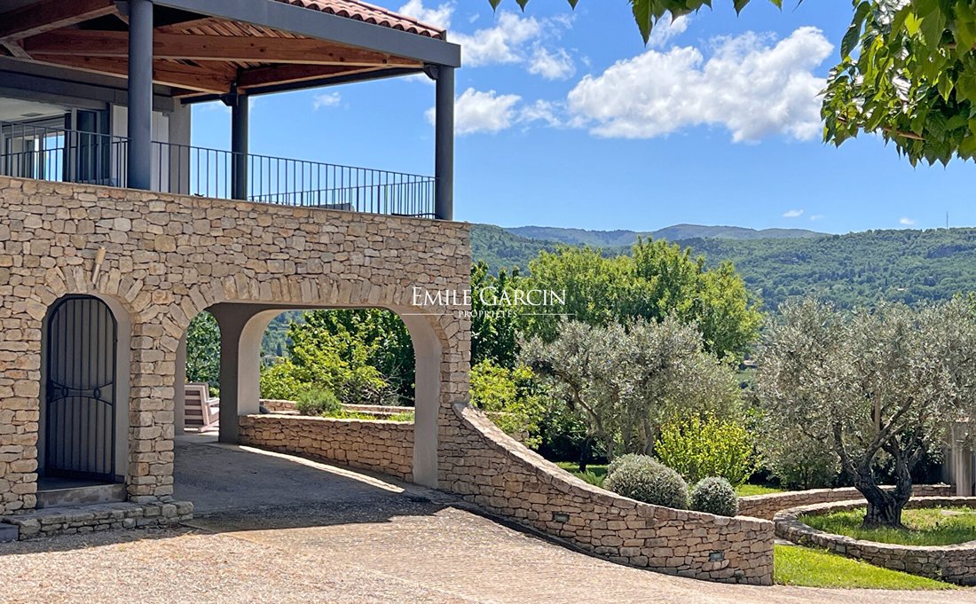 Villa in Apt, Provence-Alpes-Côte d'Azur, France 3 - 15955241