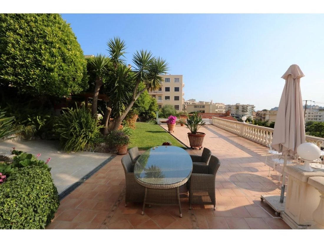 Villa in Mont Boron, Nice, Provence-Alpes-Côte d'Azur 5 - 15957590