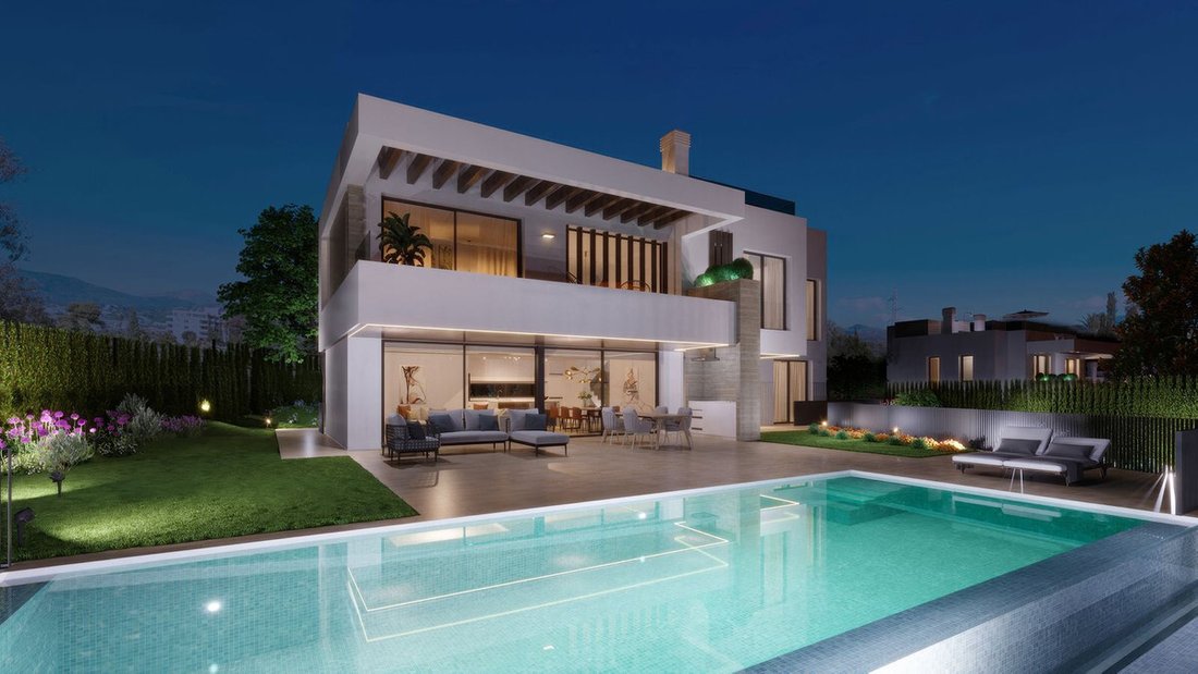 Villa in Estepona, Andalusia, Spain 1 - 15955086