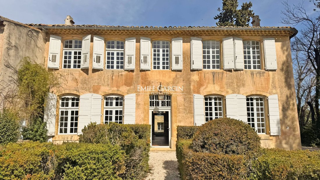 Villa in Granettes-Jauberte-Sainte Anne, Aix-en-Provence, France 2 - 15955726