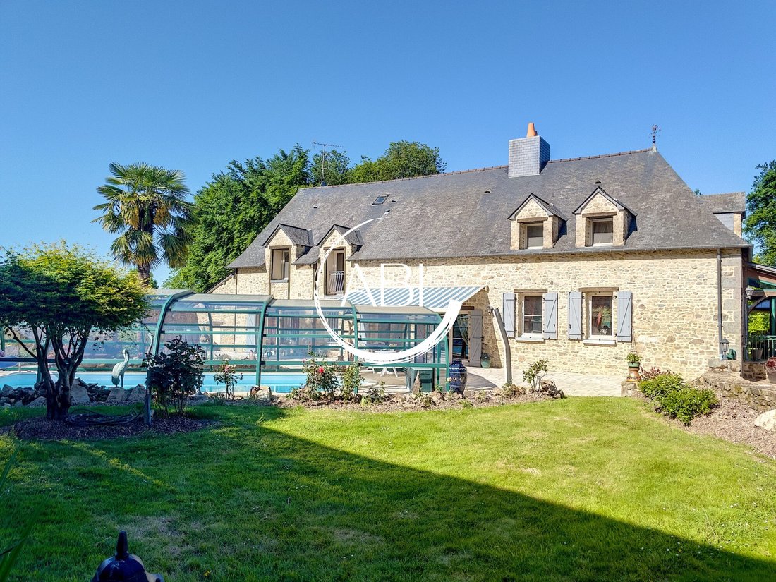 House in Saint-Georges-Buttavent, Pays de la Loire, France 4 - 15958437