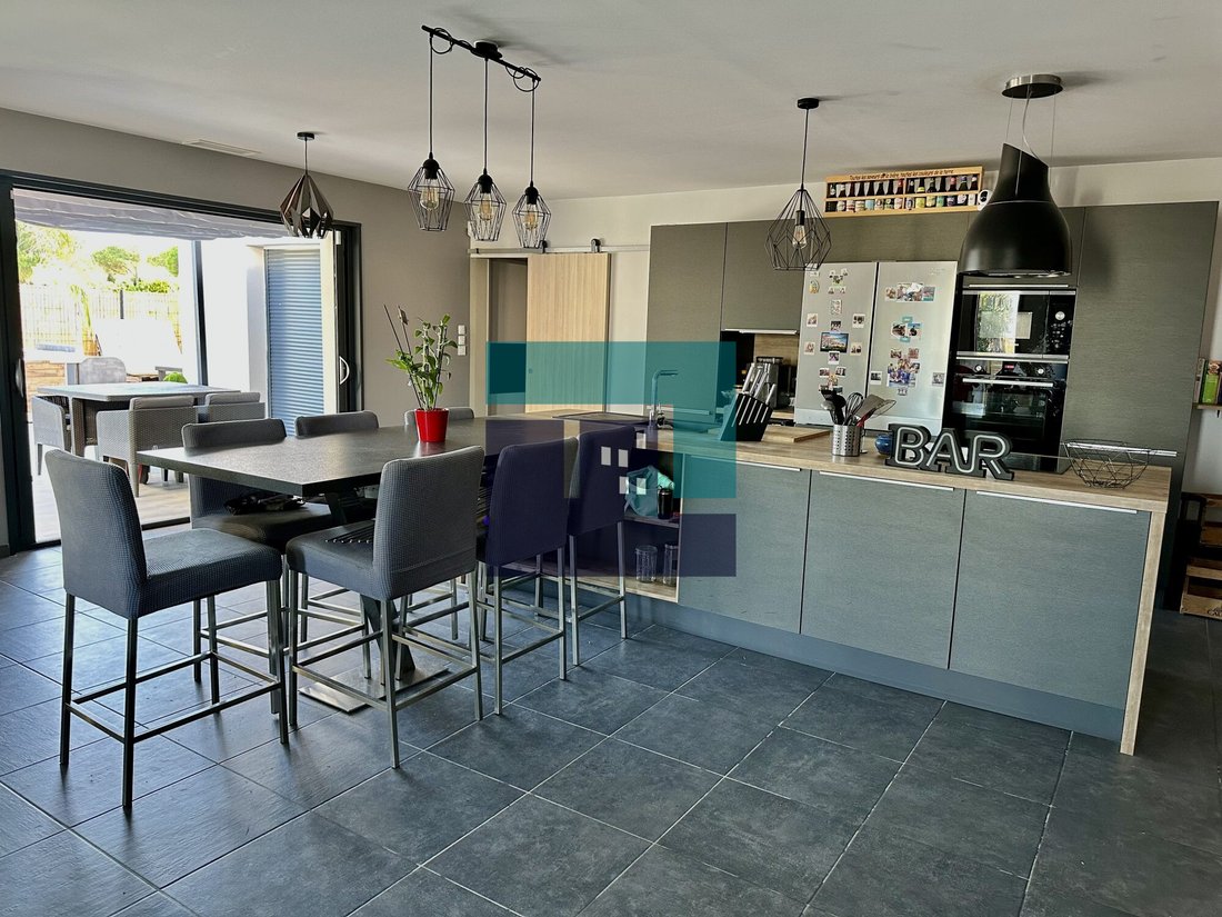 House in Centre Ville, Serignan, France 2 - 15958456
