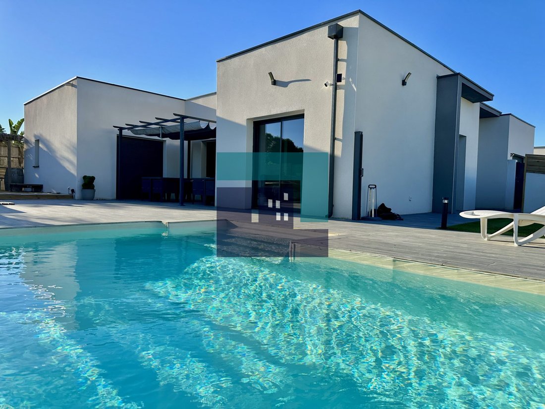 House in Centre Ville, Serignan, France 3 - 15958456