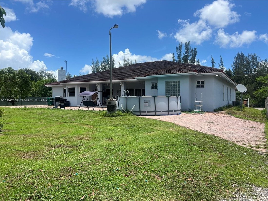 Land in Miami Lakes, Florida, United States 4 - 15958052