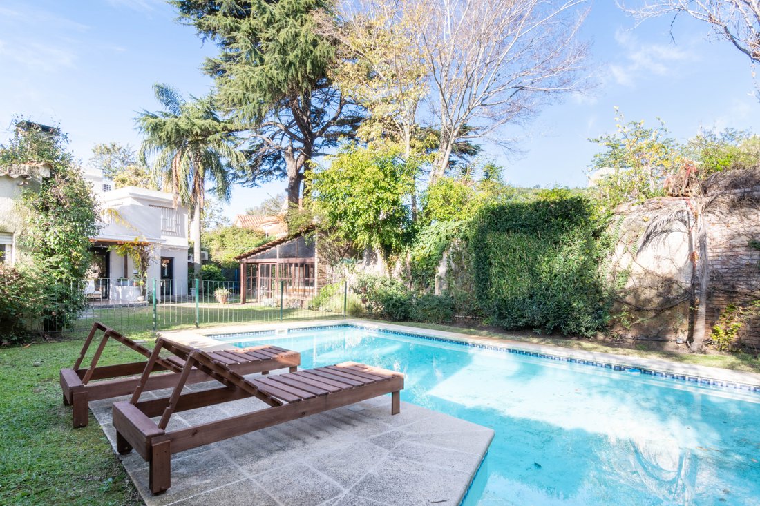 Villa in Montevideo, Departamento de Montevideo, Uruguay 4 - 15958767