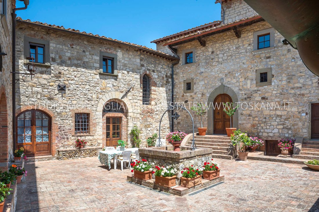 Estate in Gaiole in Chianti, Tuscany, Italy 5 - 15958881