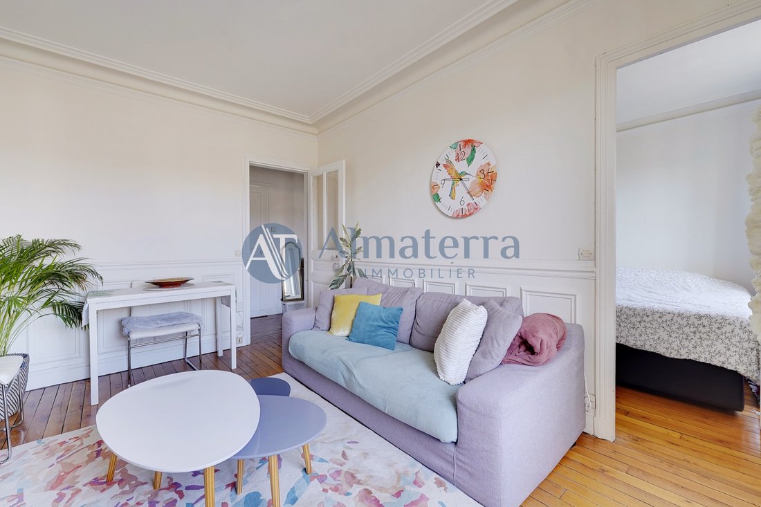 Apartment in Lorette-Martyrs, Paris 9e Arrondissement, Paris 3 - 15959118