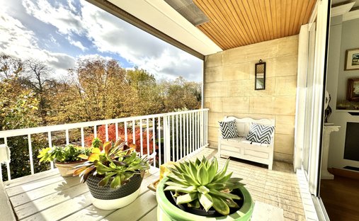 Apartment in Saint-Mande, Ile-de-France, France 1