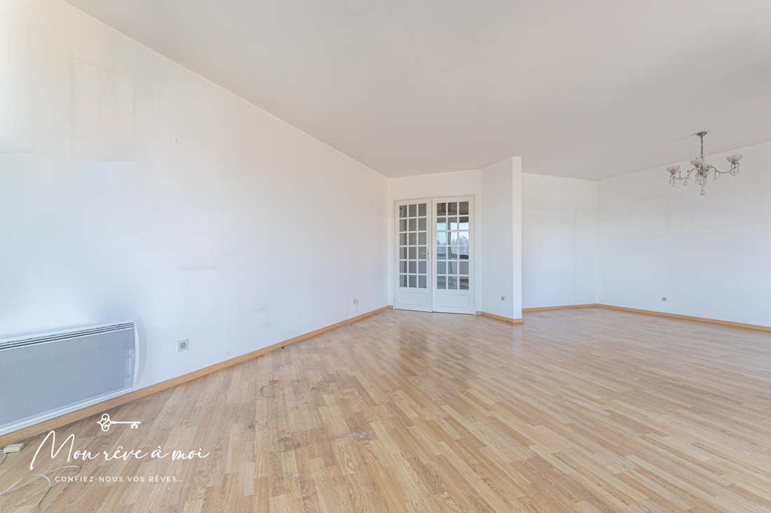 Apartment in Plateau Ouest, Suresnes, France 3 - 15960749