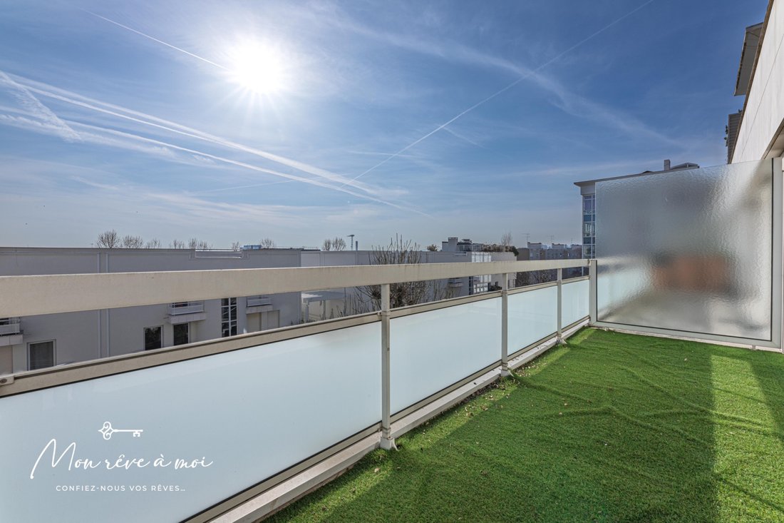 Apartment in Plateau Ouest, Suresnes, France 3 - 15960768