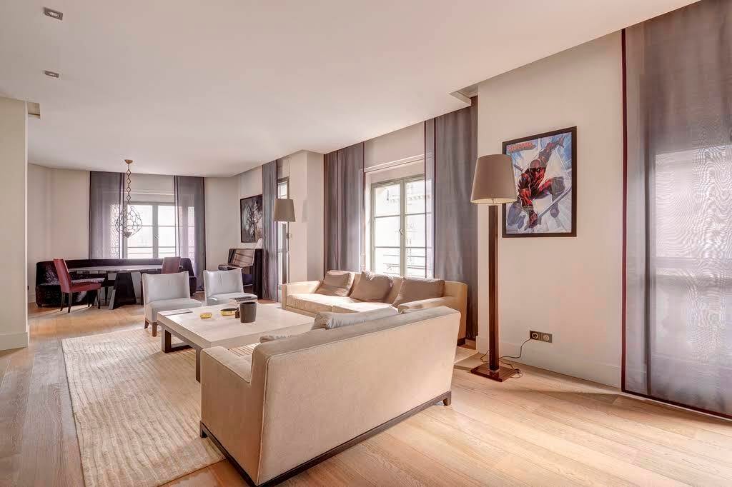 Apartment in Saint Philippe du Roule, Paris 8e Arrondissement, Paris 2 - 15959442