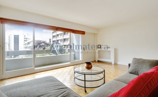 Apartment in Lorette-Martyrs, Paris 9e Arrondissement, Paris 1