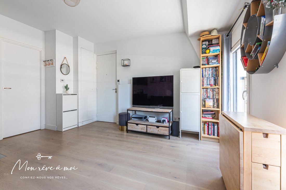 Apartment in Hôtel de Ville-Planchette, Levallois-Perret, France 4 - 15960314